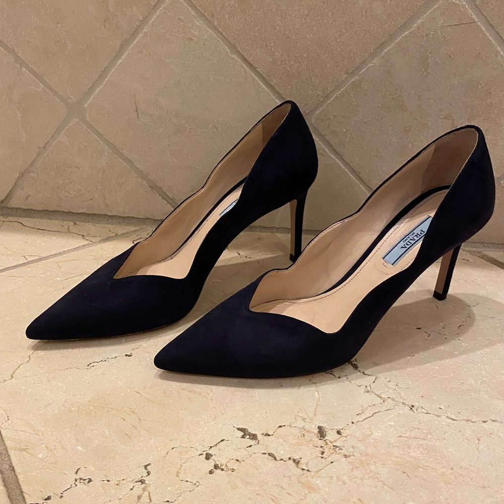 NAVY BLUE PRADA HEELS